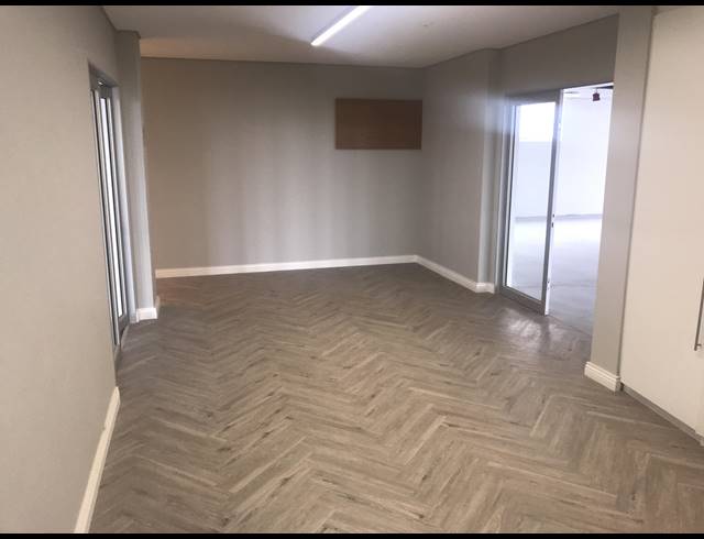 677M² OFFICE TO LET IN TYGER VALLEY